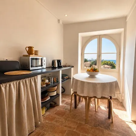 Au Levant, Maison De Village De Charme, Vue *