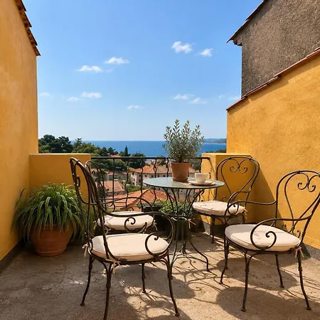 Au Levant, Maison De Village De Charme, Vue