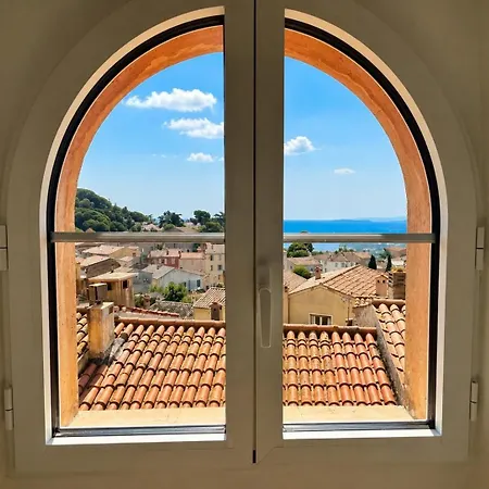 Au Levant, Maison De Village De Charme, Vue