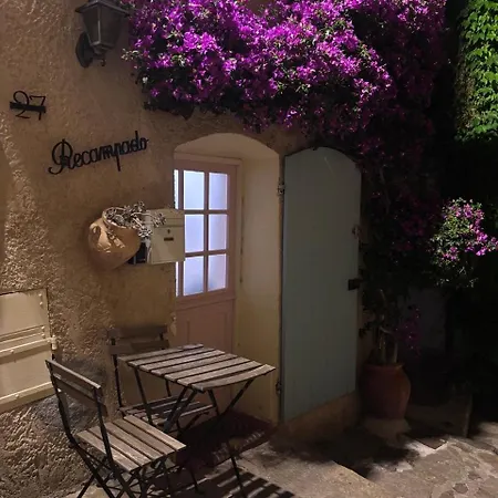 Au Levant, Maison De Village De Charme, Vue *